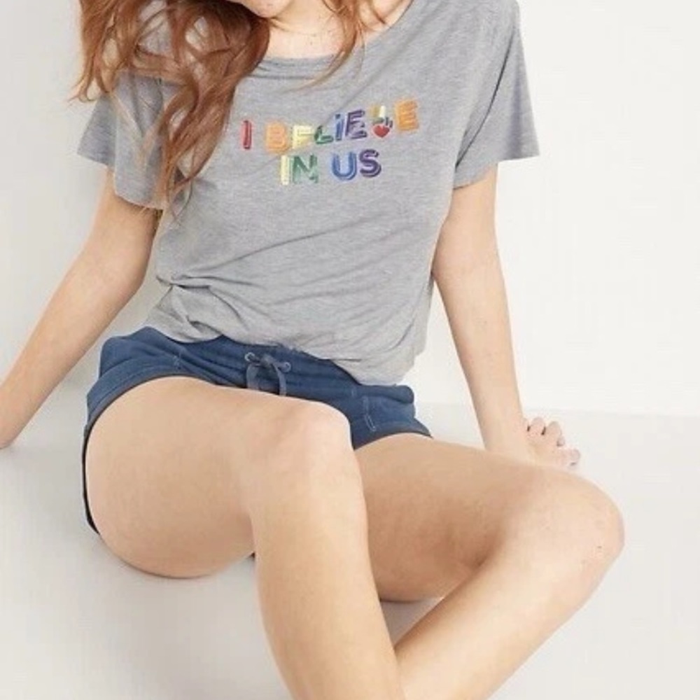 Old Navy- I Believe In Us T Shirt-Adult’s Size: Medium-Color: Grey-NEW!!
